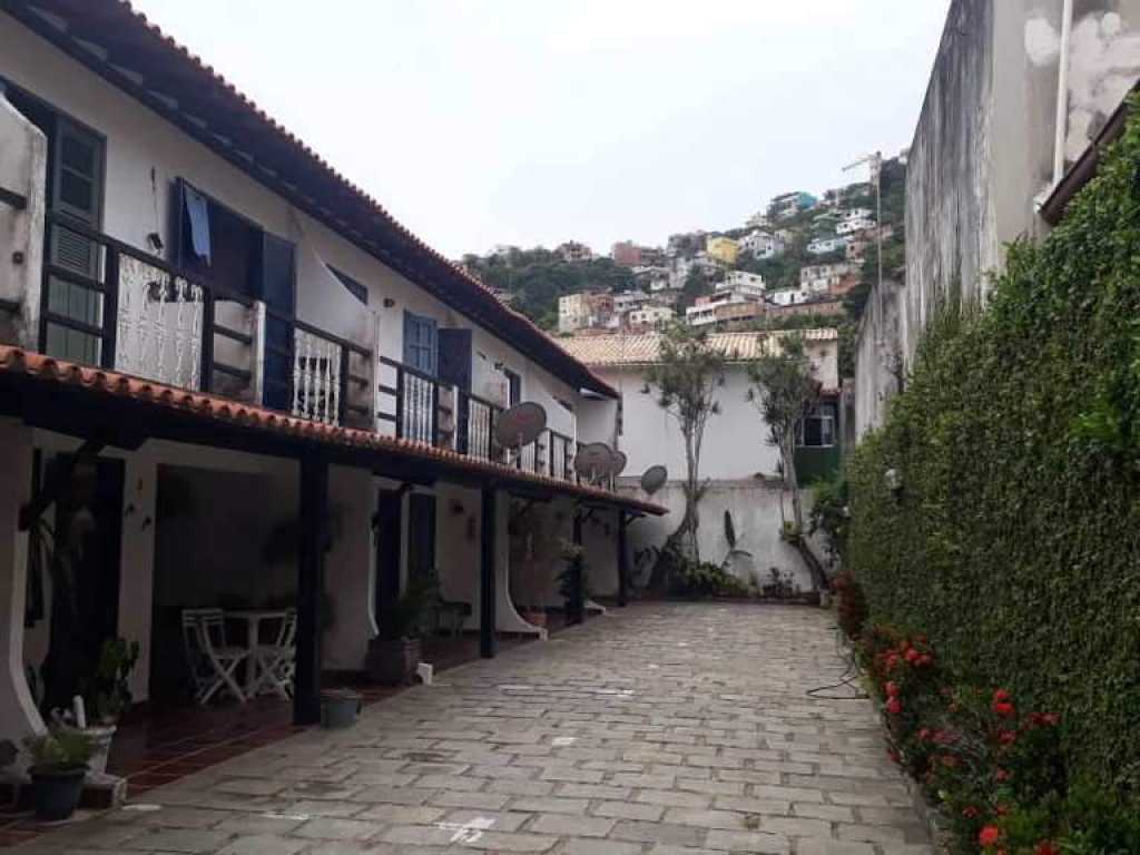 Casa de Condomínio com 3 dorms, Praia dos Anjos