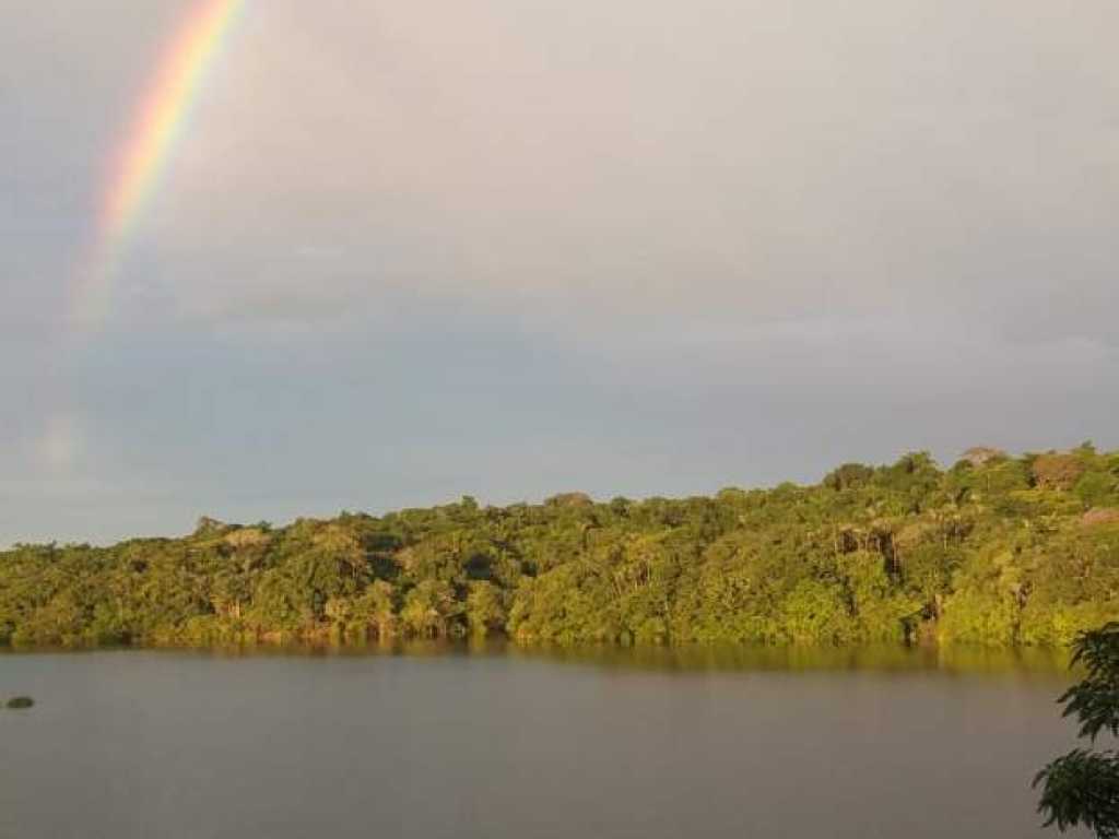 Casa com lago