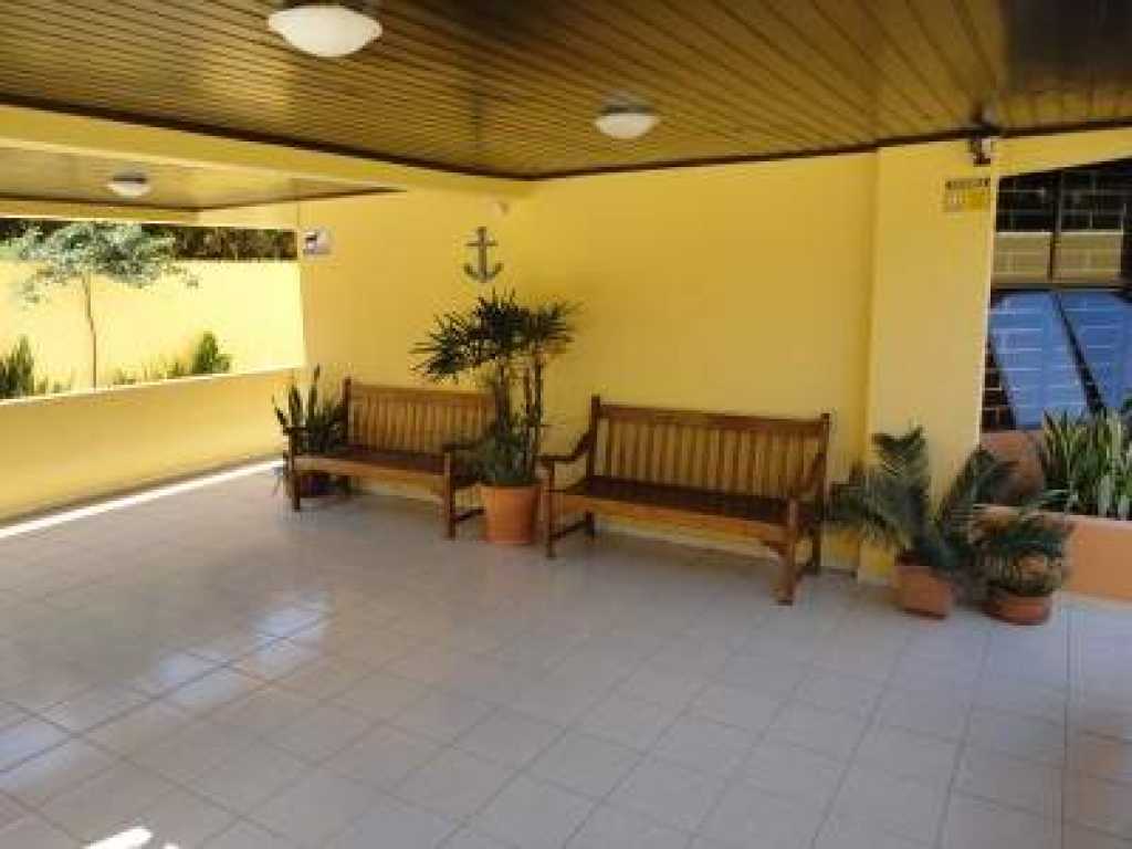 Apartamentos de 01 e 02 dormitorios com cozinha a 50 mts da praia da Cachoeira do Bom Jesus no Norte da ilha de Florianopolis