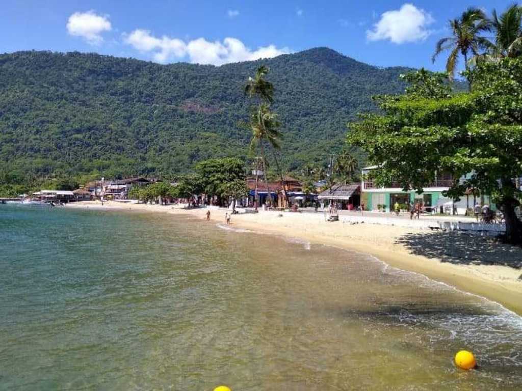 Aluguel de temporada na Vila do Abraão em Ilha Grande Angra dos Reis, Rio de Janeiro.