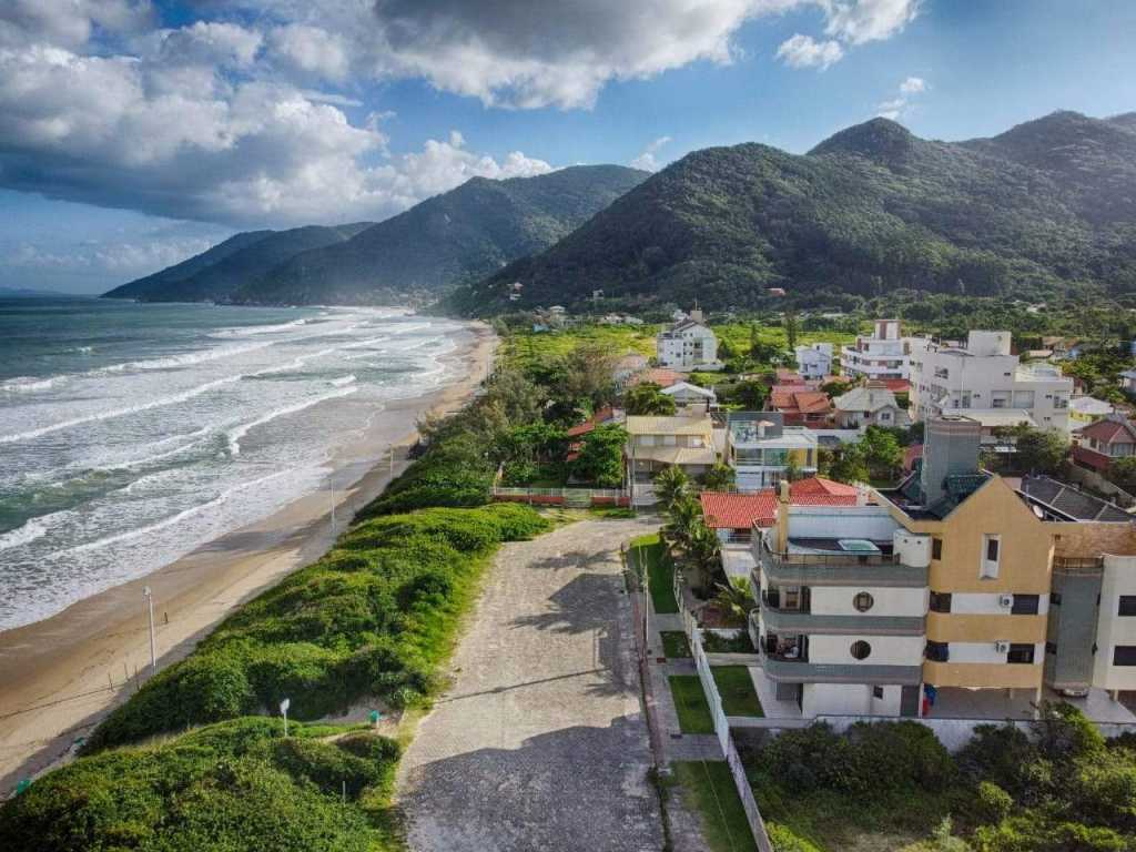 Apartamento frente ao mar na Praia dos Açores