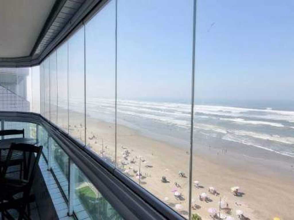 APARTAMENTO FRENTE MAR ALTO PADRAO