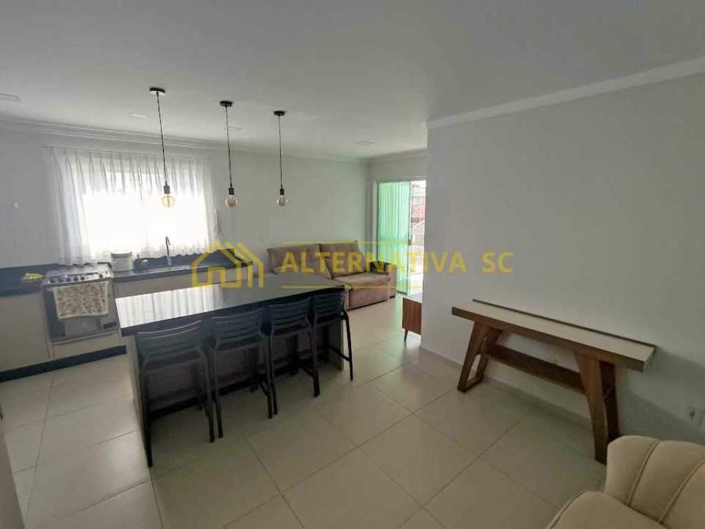 Apartamento para Aluguel Temporada em Itacolomi com 02 quartos sendo 01 suíte, Balneário Piçarras, SC