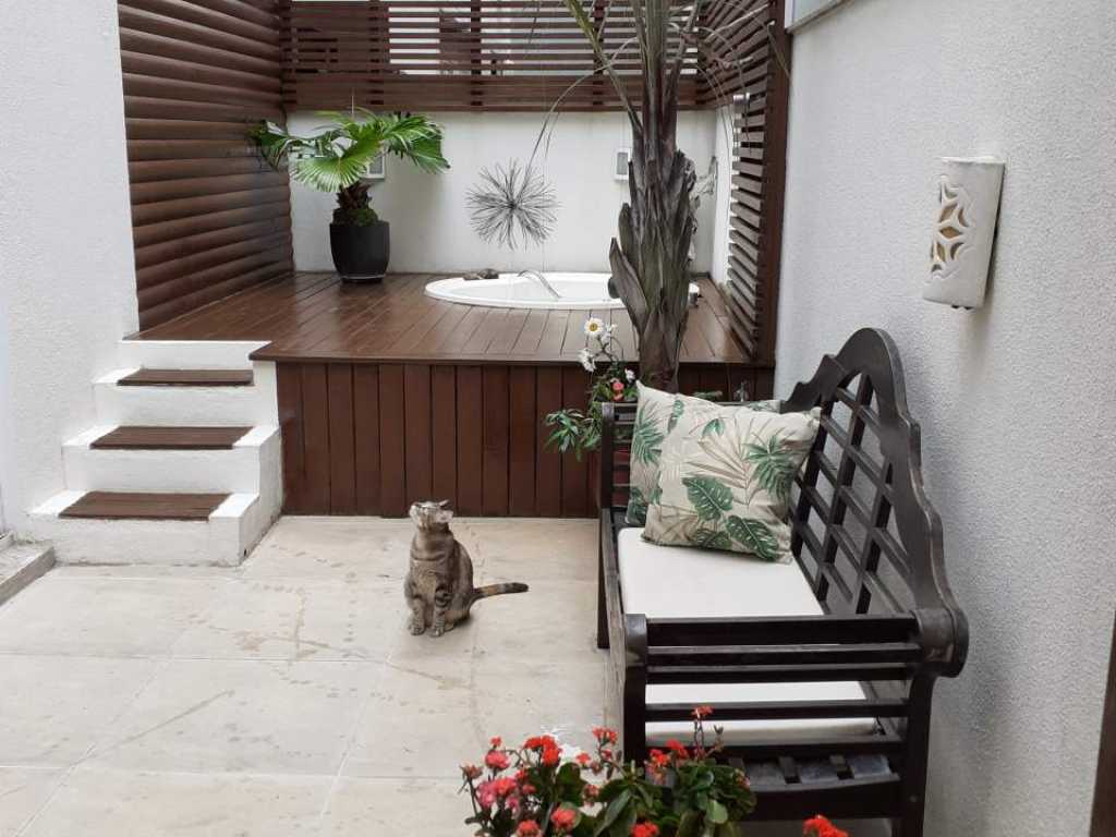 Lindo apto com terraço deck hidro churrasqueira