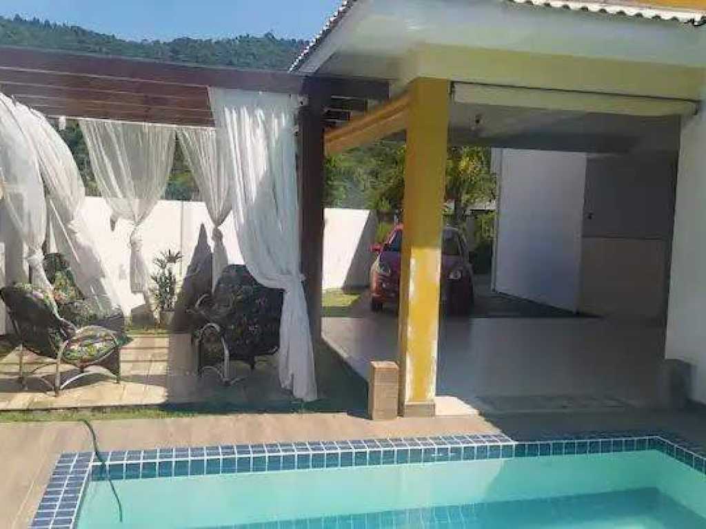 Exelente casa com piscina.Disponivel a pàrtir de 06-03-2023