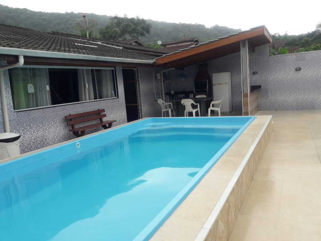 Casa c/ Piscina na praia da Mococa com Wifi