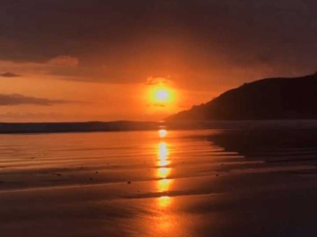 Linda casa na praia de Barequeçaba