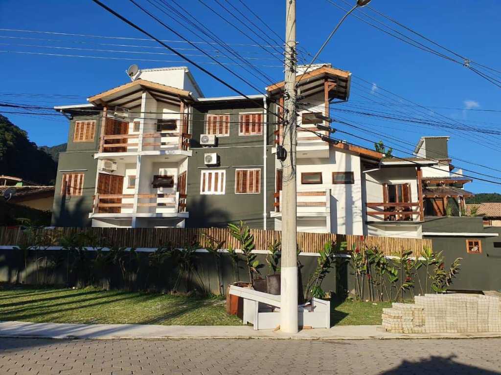 Apartamento encantador na badalada Praia de Maresias!