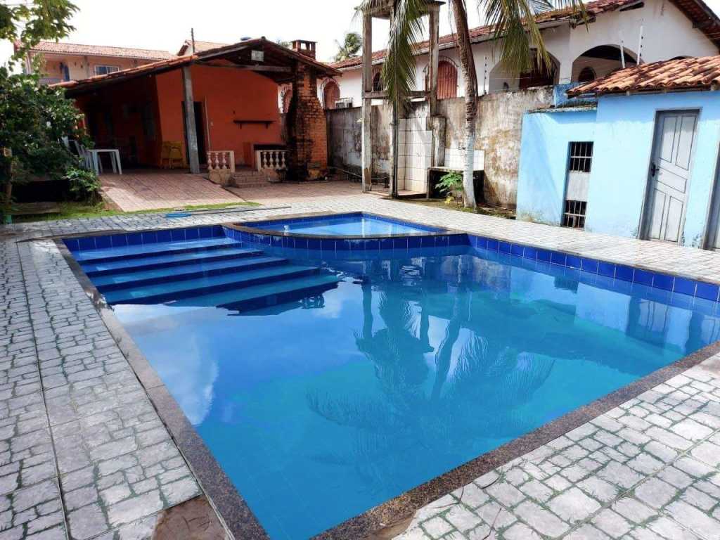 Linda Casa Com Piscina e 3/4 em Salinópolis/Pará