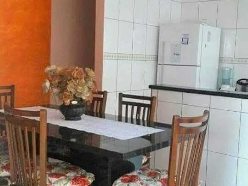 Linda casa ha 50 metros da Praia Mongaguá