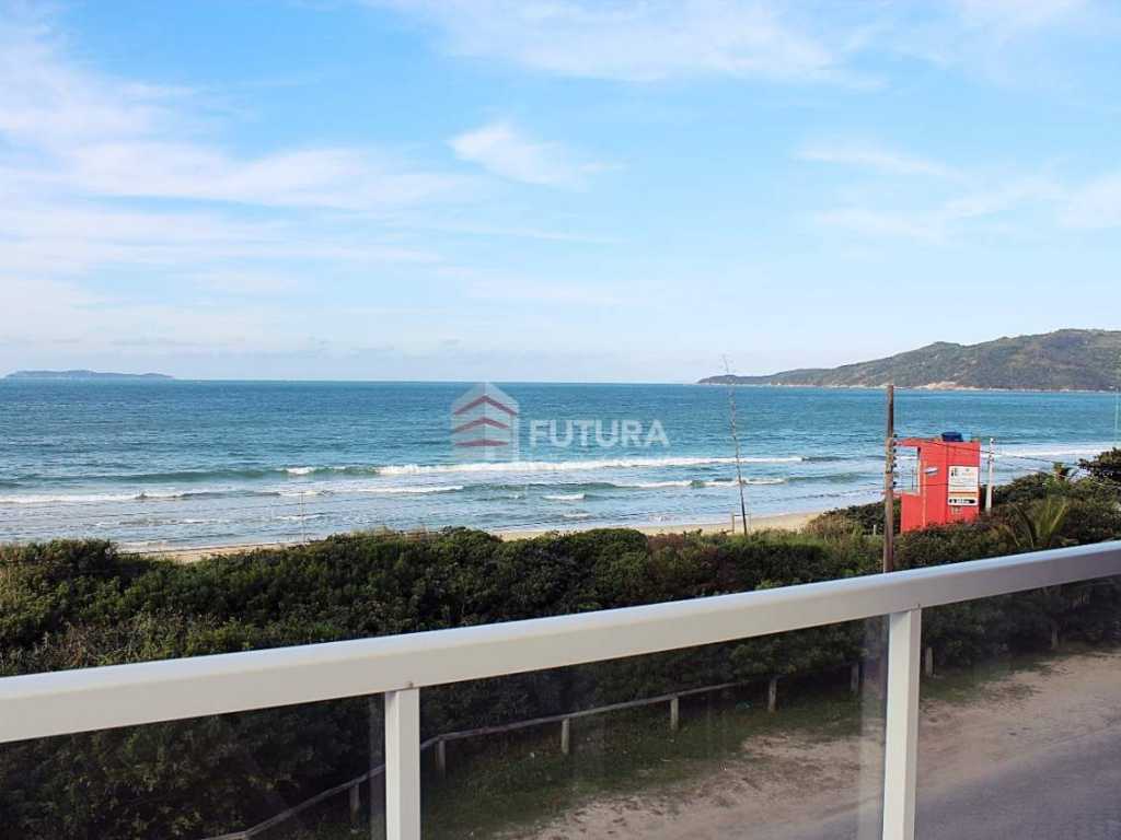 APARTMENT FOR SEASONAL RENTALS - PRAIA DO MARISCAL, BOMBINHAS SC (LA106F)