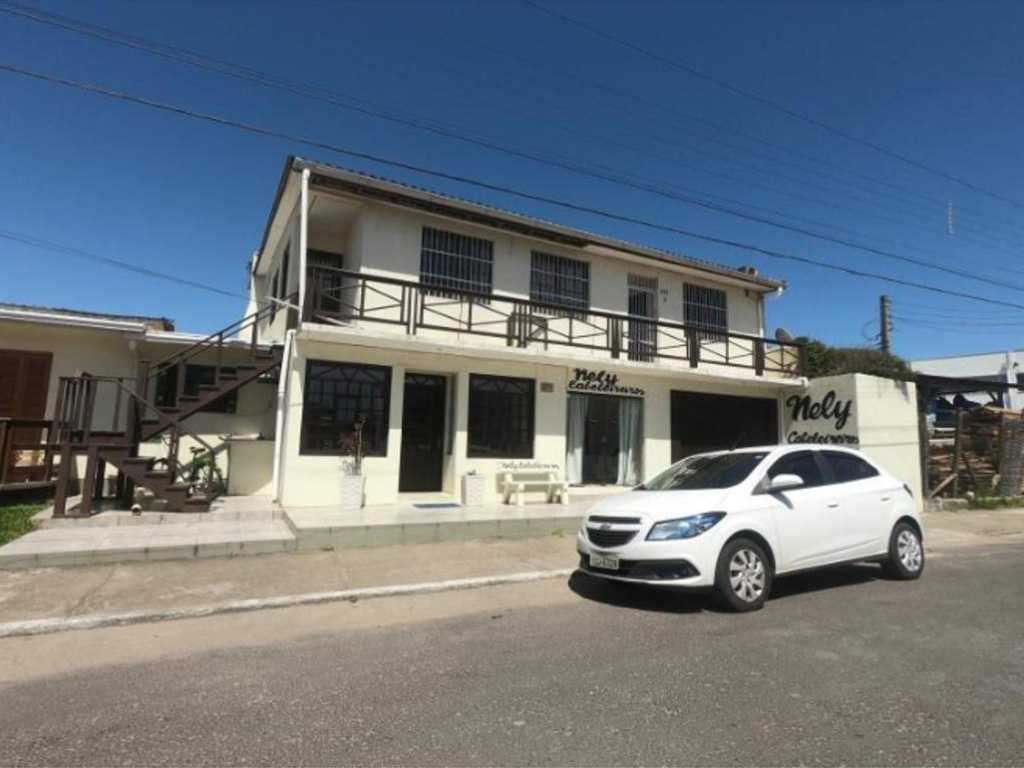 Apartamento para Temporada, Cidreira / RS, bairro Centro, 2 dormitórios, 1 banheiro, mobiliado