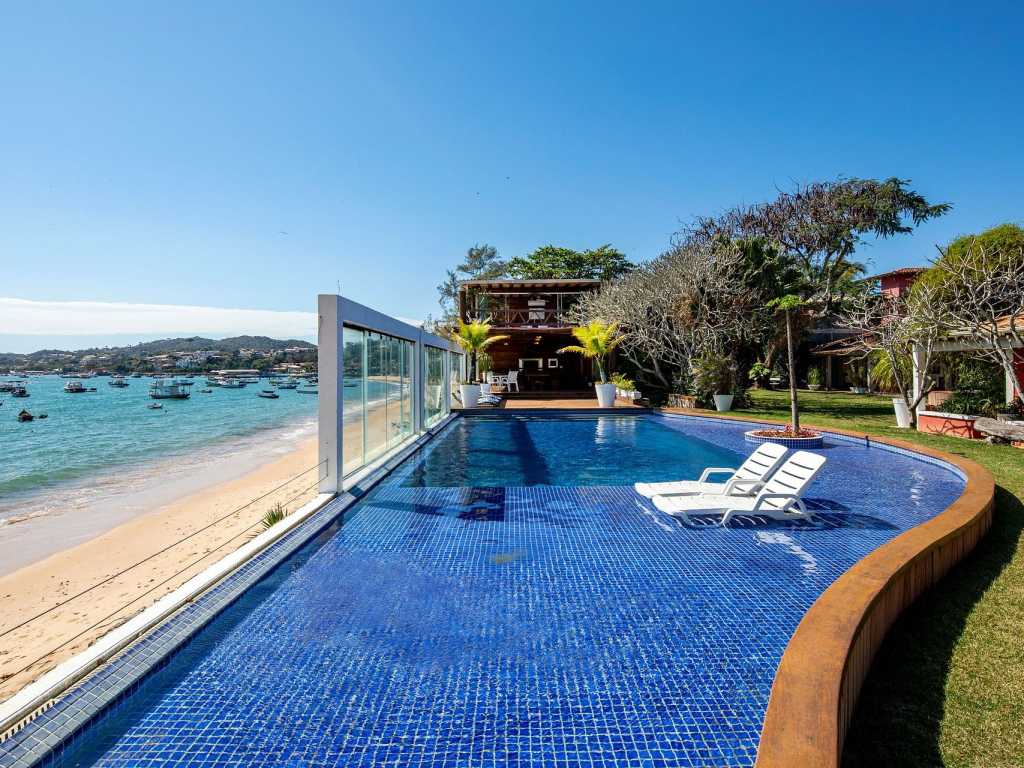 Buz005 - Beautiful mansion in front of the sea in Búzios