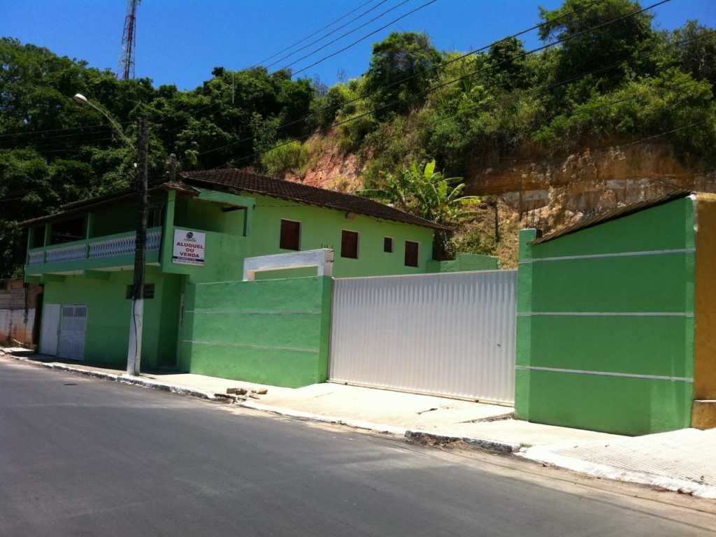 Excelente Duplex com 05 quartos para Alugar por Temporada estilo colonial a 150 m do mar em Marataízes