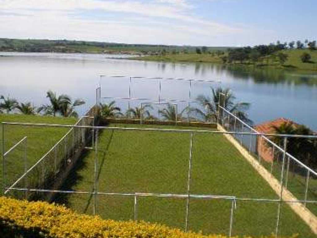 Aluguel .Rancho grande e de luxo em S�o Jos� da Barra.