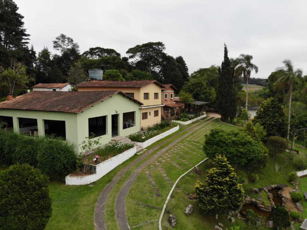 Chácara Recanto Doce - 2 quadras de tênis