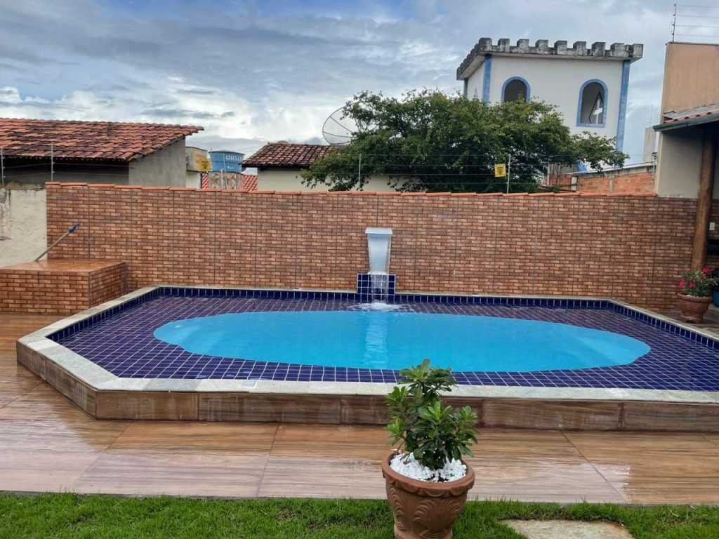 Casa com piscina aquecida