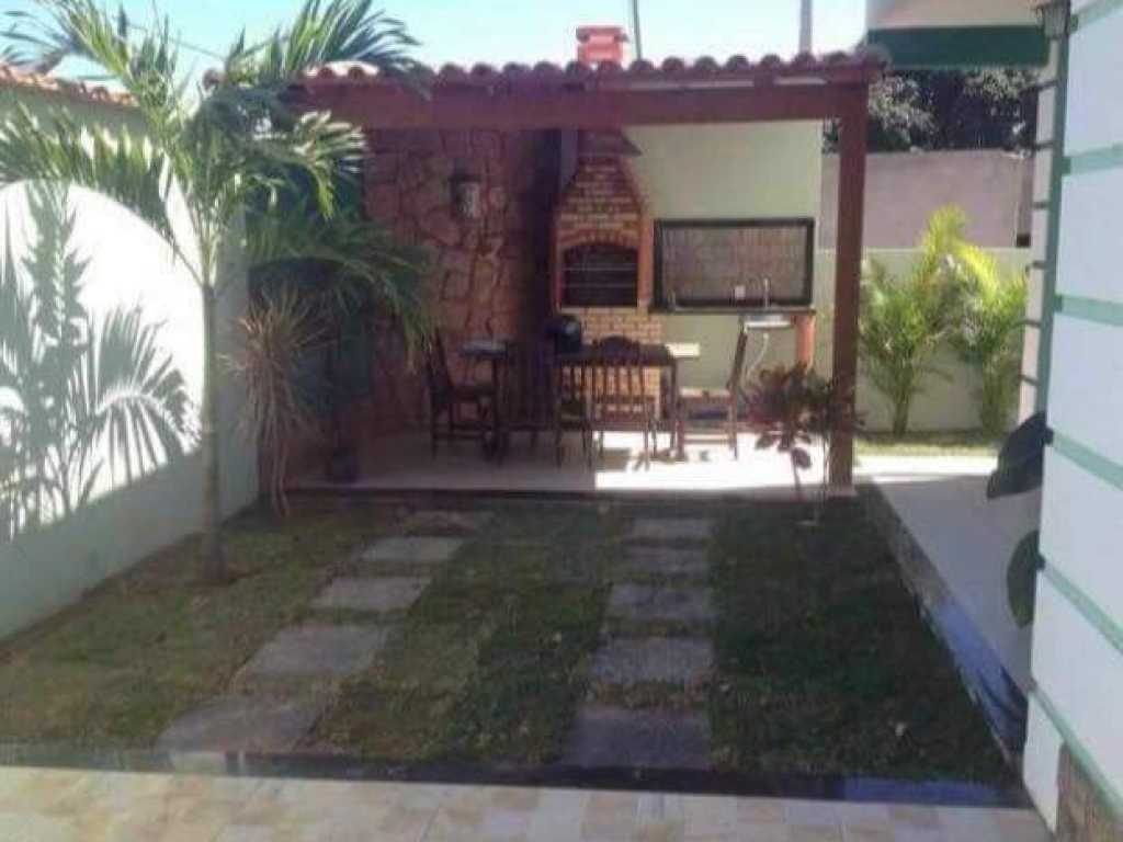 Casa nova e aconchegante perto do mar/ réveillon/ férias/ temporada