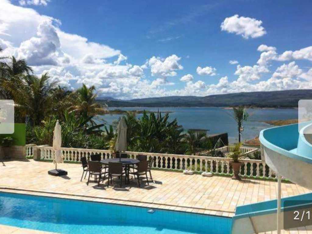 Rancho no Lago de Furnas . ao lado dos Cannyons e lagoa azul.