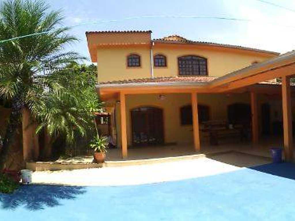 LINDA CASA EM BERTIOGA SP 05 QUARTOS C/SUÍTES