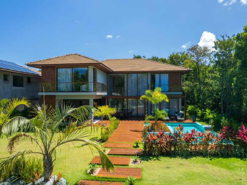 Casa Alto Padrão 7 Suítes em Praia do Forte no Condomínio Praia Bella Com Acesso ao MAR