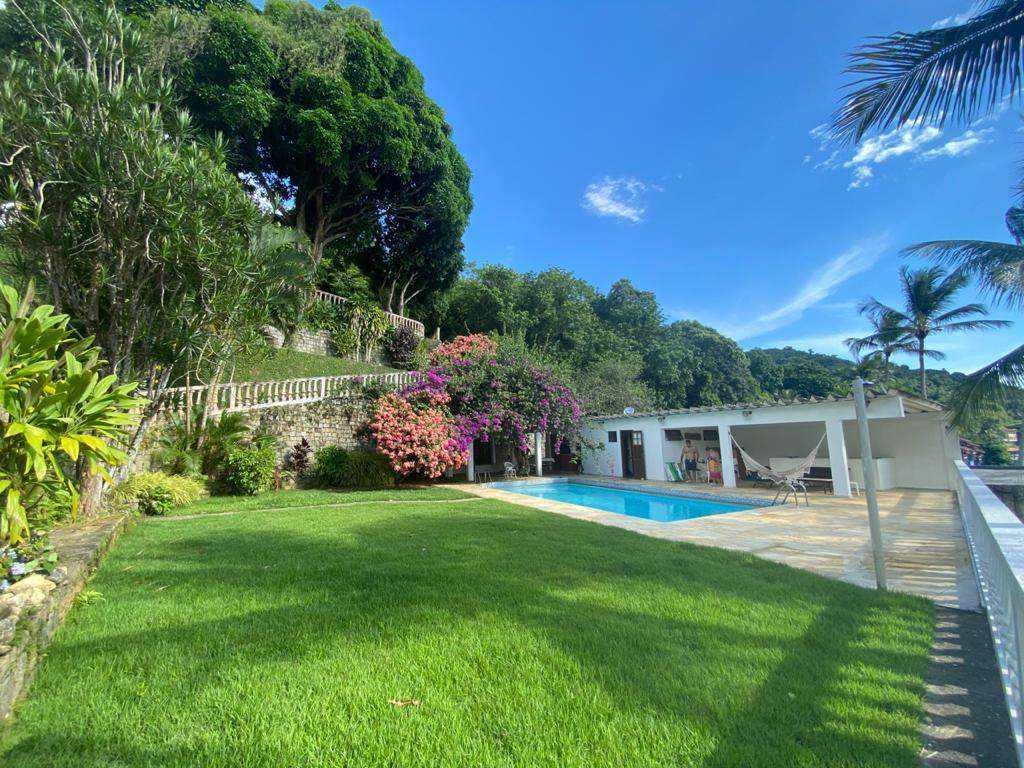 @casadonanna.angra casa com praia privativa, piscina e vista cinematográfica em Angra dos Reis.