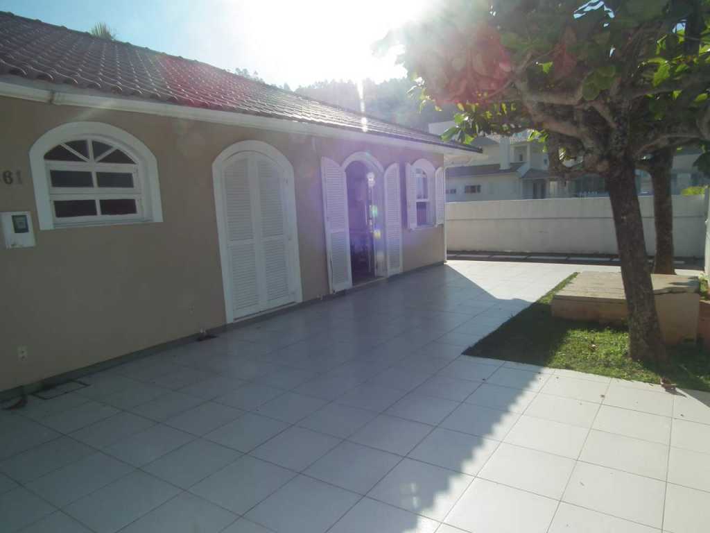 1st HOUSE - SEAFRONT C / AR COND. - NORTH