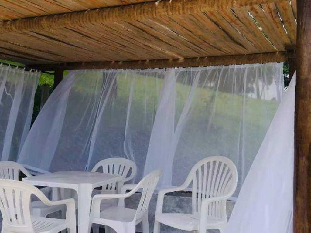 Lindo Rancho no Funil com vista incrível para o Lago de Furnas com Piscina e churrasqueira