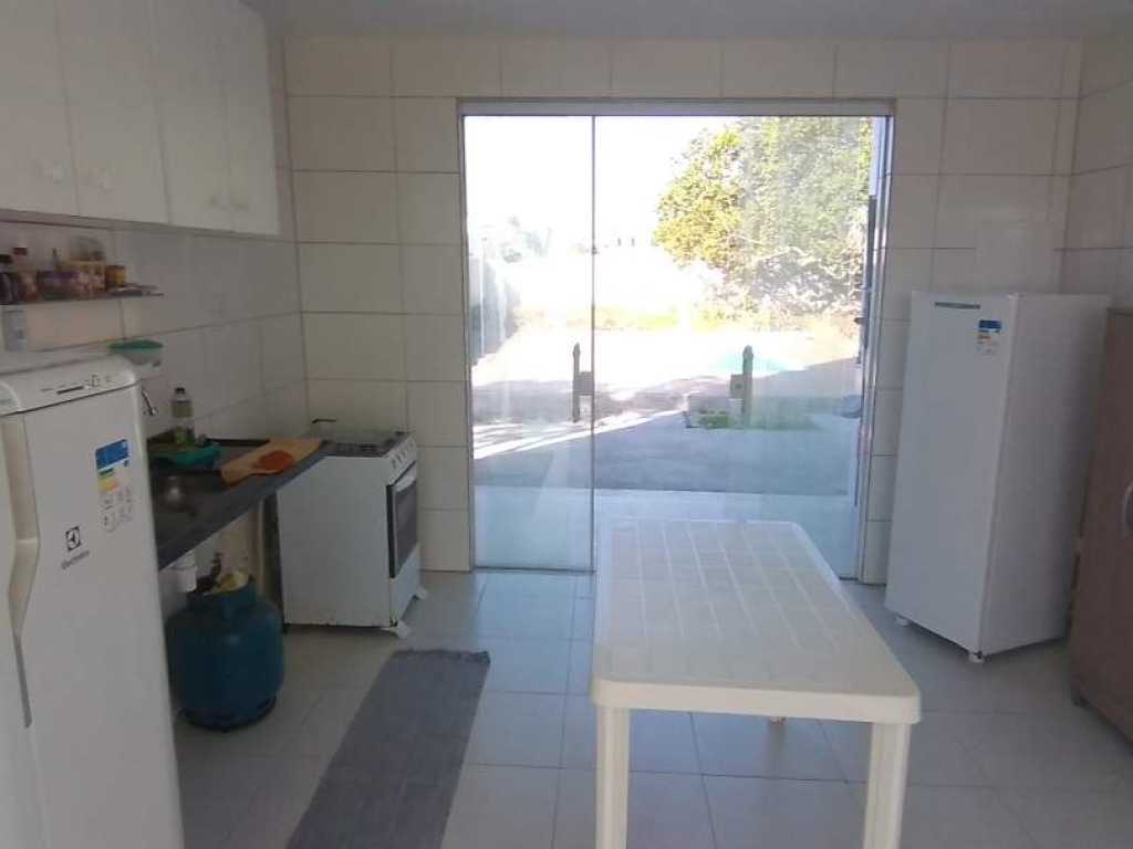 Casa com piscina, proximo as principais praias da região