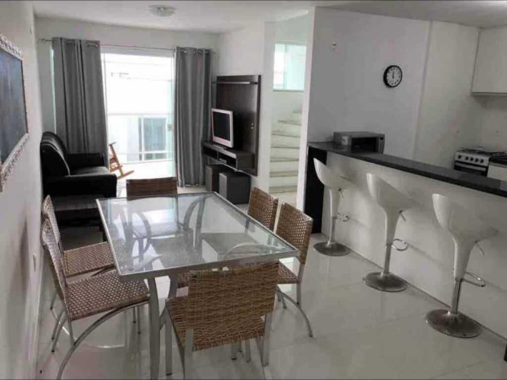 Casa Triplex con piscina en Balneario Camboriu