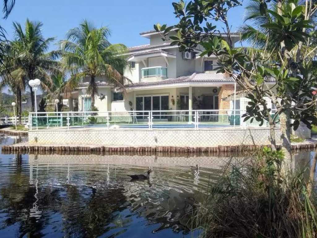 BEACH COND.FINE RESIDENCE C / 250m2 4 SUITES, C / AIR, TVs, WIFI, PISC.SAUNA, BBQ, FISHING LAKE, COCONUT,