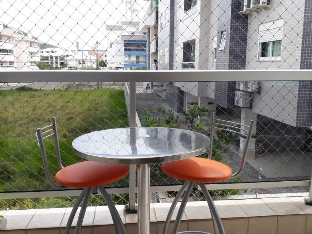 Apartamento de 2dormitorio a 150m da praia