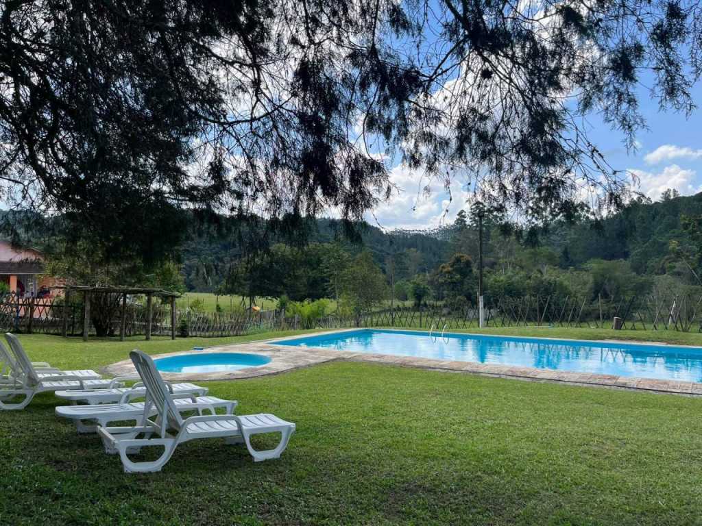 CHÁCARA OPORTUNIDADE PISCINA ADULTO E INFANTIL