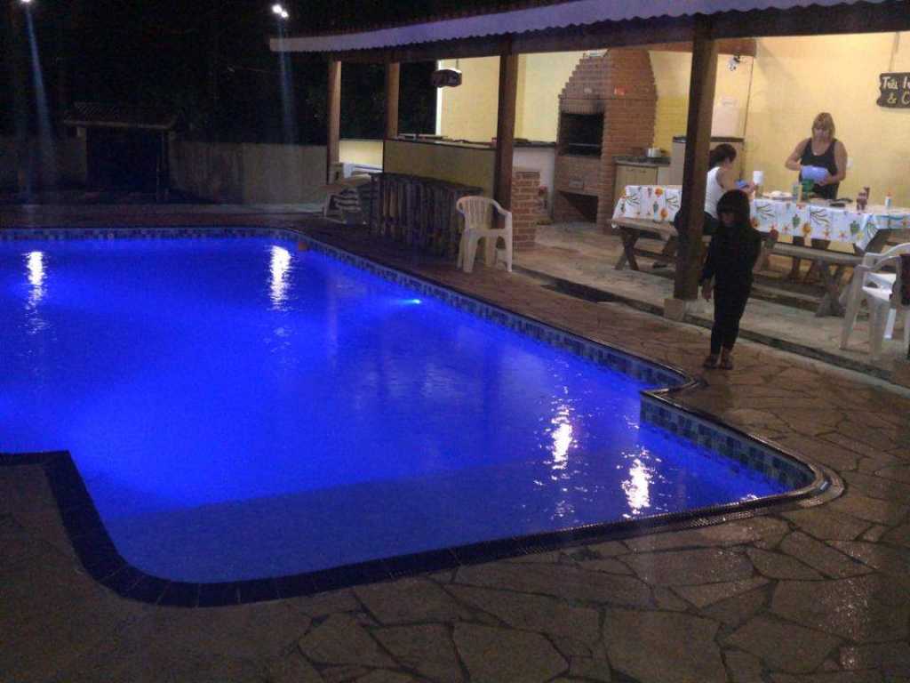 Casa em condomínio fechado na Zona Sul - SP, de frente para a Represa do Guarapiranga para família e amigos, com estrutura de lazer completo