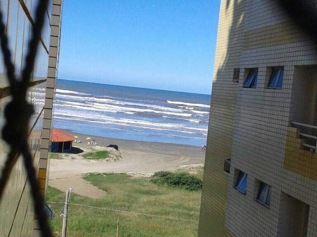 Apartamento De Frente Para o Mar em Itanhaém