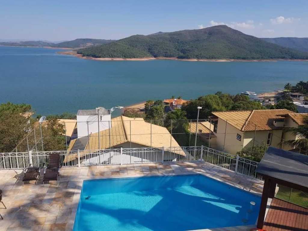 CASA EM ESCARPAS DO LAGO COM VISTA DESLUMBRANTE