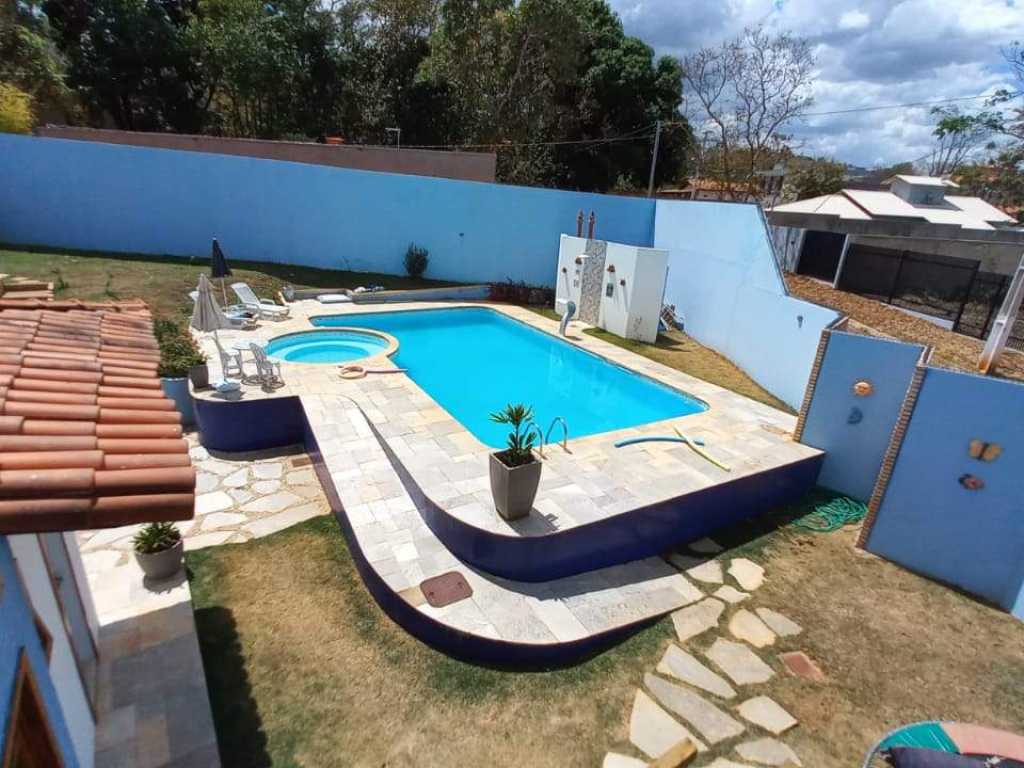 Mansão Santa Fé em Pirenópolis, com datas disponíveis para feriado de Novembro, Natal, Ano Novo e Carnaval