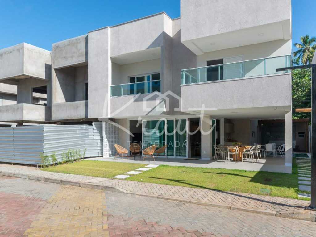 Casa Exclusiva em condomínio Beira Mar com 04 qts em Antunes - Alagoas