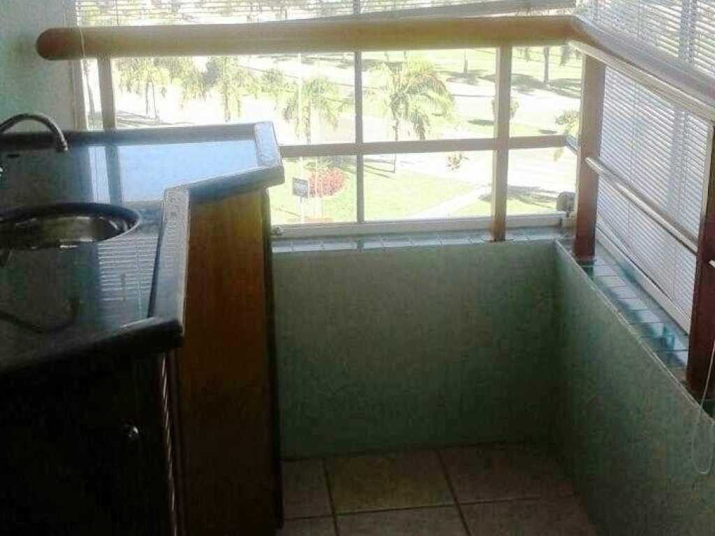 LINDO APARTAMENTO DE 02 DORMITÓRIOS.