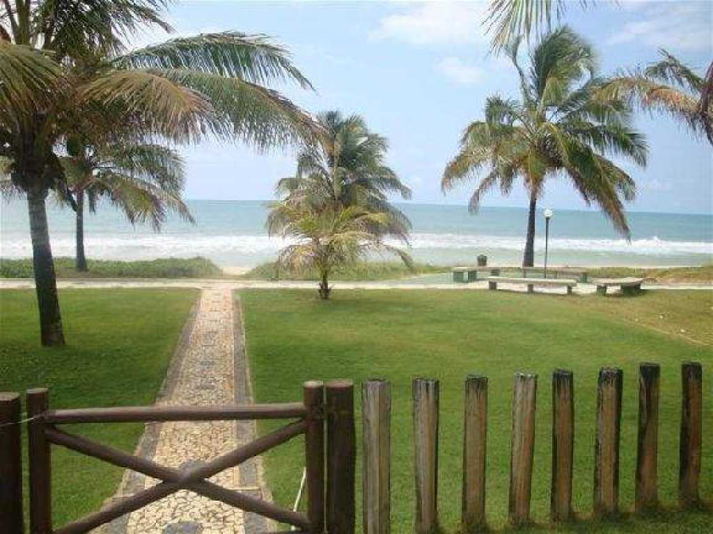 Guarajuba - Aluguel Temporada - Frente Mar - Pé na areia 4 suítes com piscina