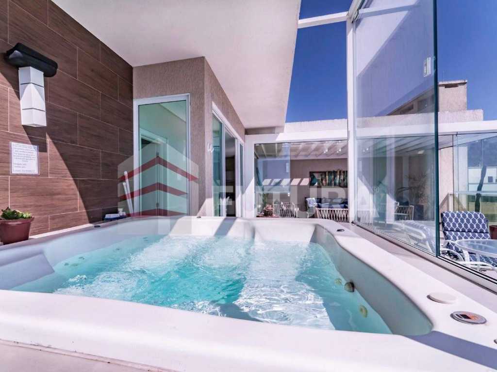 LA111F COBERTURA DUPLEX  COM JACUZZI 4 SUITES