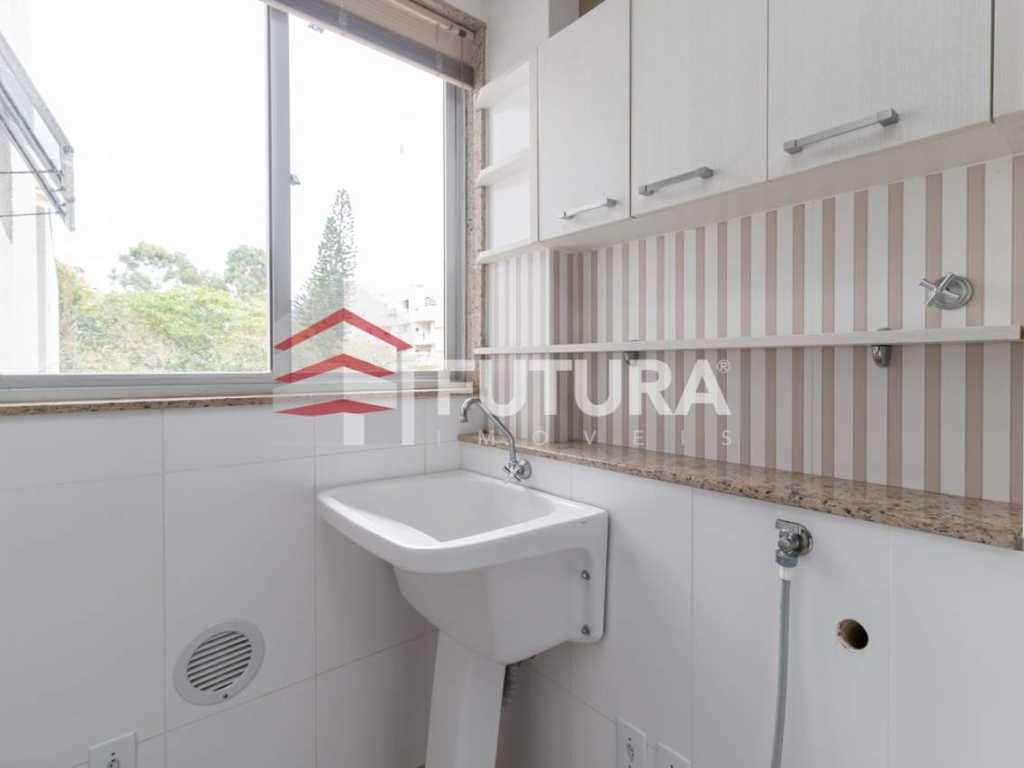 LA063E - APARTAMENTO NA AVENIDA PRINCIPAL DA PRAIA DE BOMBAS-BOMBINHAS/SC