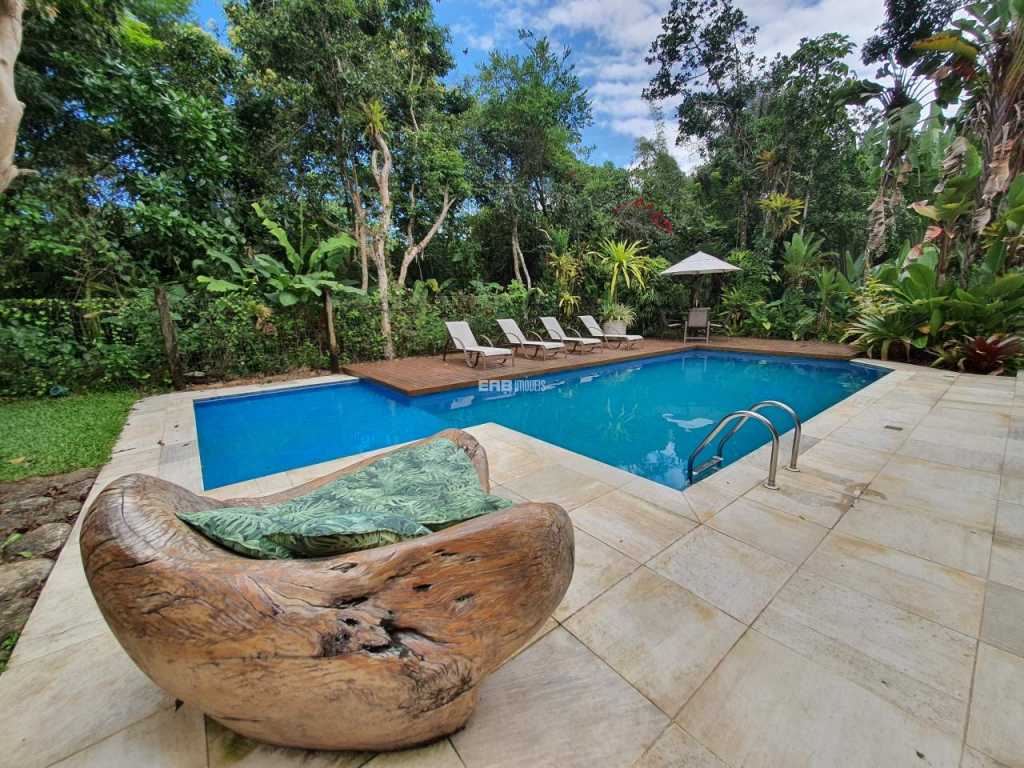 Casa de alto padrão, com piscina, na praia de Itamambuca, Ubatuba - Lii