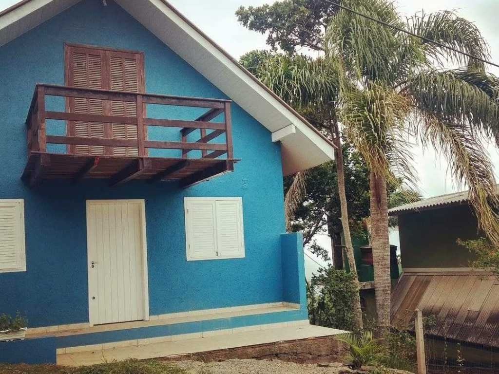 Casa de 8 a 10 pessoas com linda vista para o mar em Bombinhas