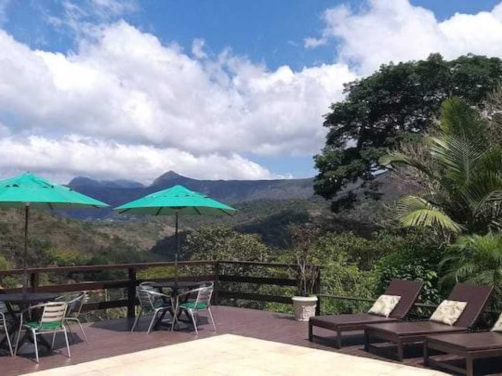 Casa do Léo, ambiente familiar em itaipava .