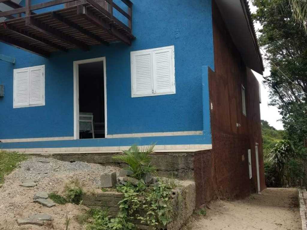 Casa de 8 a 10 pessoas com linda vista para o mar em Bombinhas