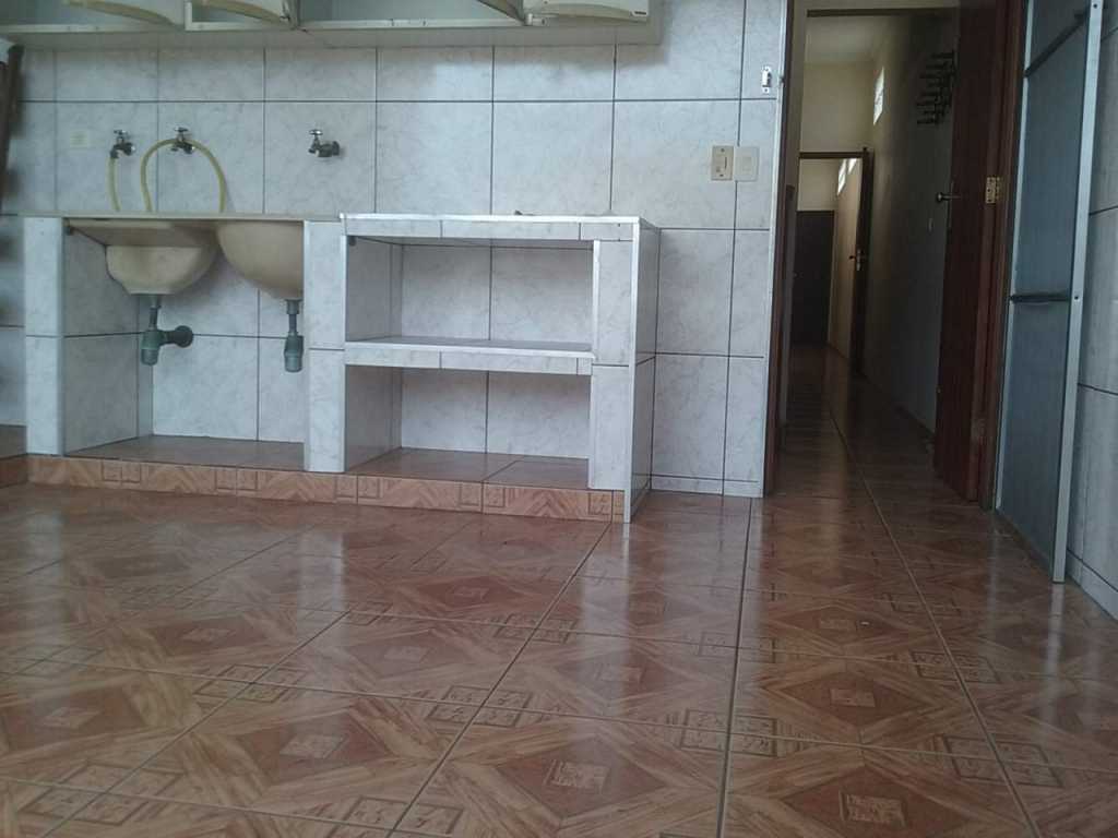 Casa-5minPraia-Piscina-churrasq-4dorts-4wc-3vgas-Aviação-P.Gde SP