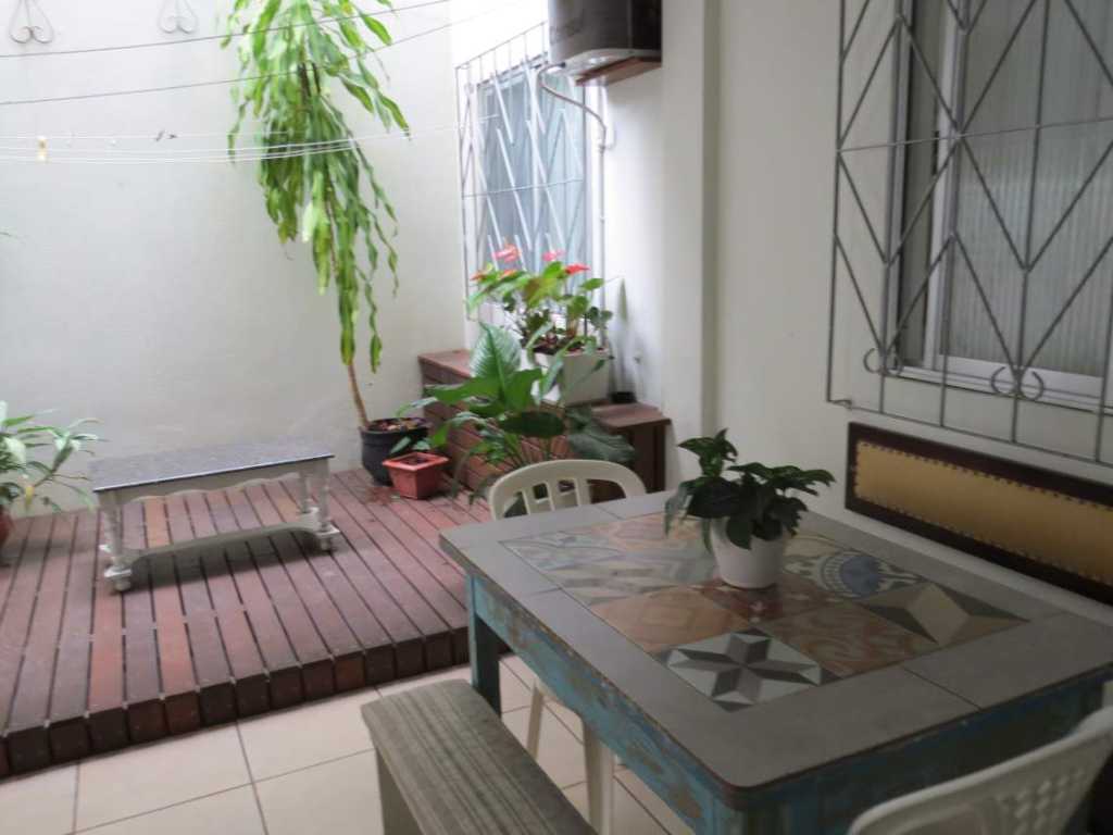 APARTAMENTO DE 2 DORMITORIOS PARA 6 PERSONAS. - COD 02 - CENTRO - BALN CAMBORIÚ