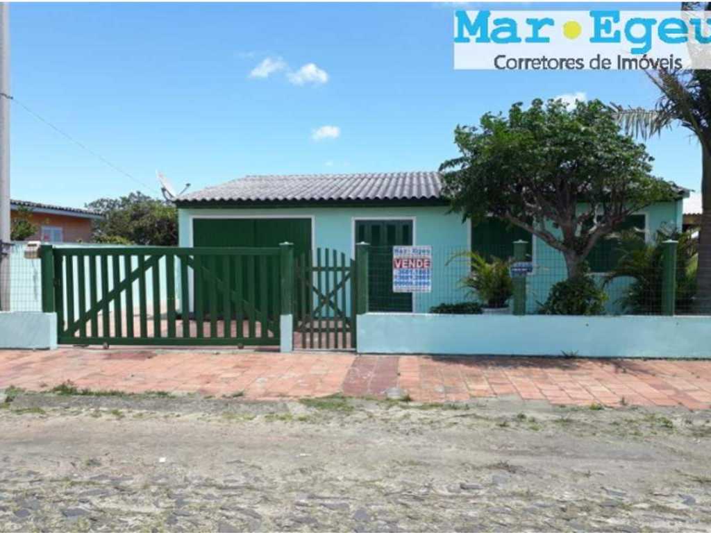 Casa para Temporada, Cidreira / RS, bairro Nazaré, 3 dormitórios, 2 banheiros, 2 vagas de garagens, mobiliado