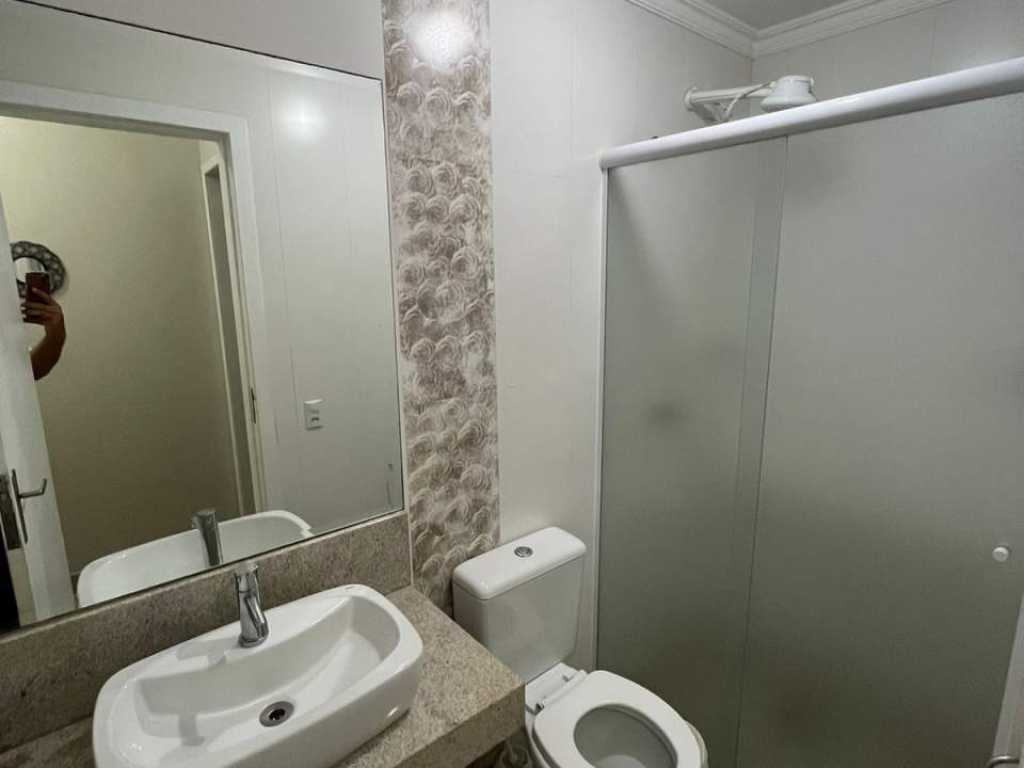 APARTAMENTO 1 SUITE + 1 HABITACIÓN - COD. 01- PARA 7 PERSONAS - CENTRO DE BALN.CAMBORIÚ - COMPLETO